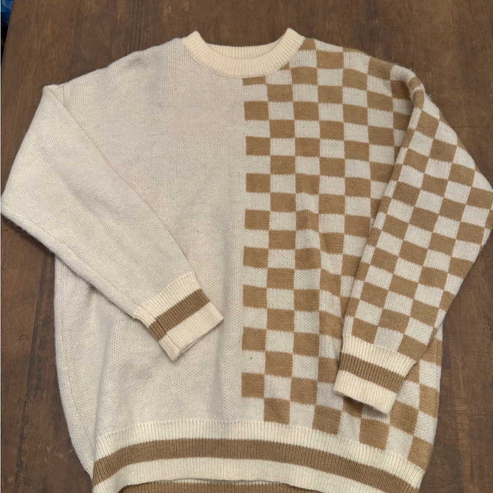 SHEIN Women's Cream and Tan Checkered Sweater